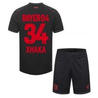 Maglie da calcio Bayer Leverkusen Granit Xhaka #34 Prima Maglia Bambino 2023-24 Manica Corta (+ Pantaloni corti)
